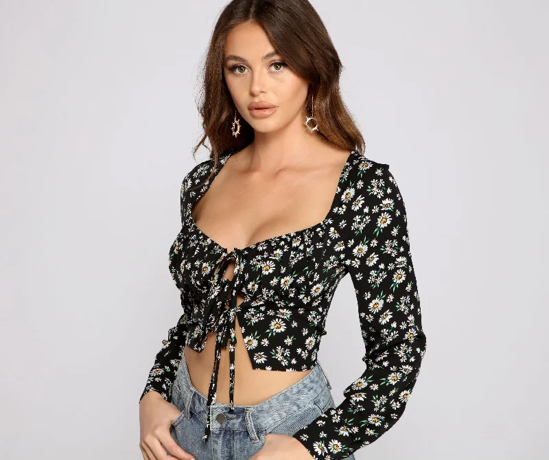 women's tops for those who want to show off their figure in a flattering wayDarling Daisy Tie-Front Crop Top