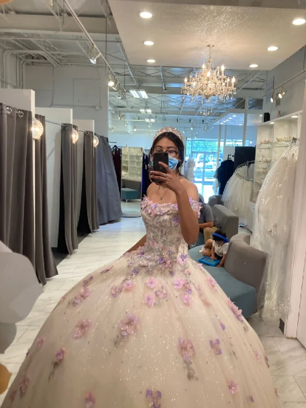 Formal Dress for GalasStunning Off The Shoulder Floral Applique Quinceanera Dress Ball Gown Sweet 16 Dress Y4513