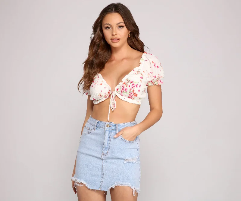 women's tops for those who want to stay on top of the latest fashion trends and wear pieces that are both stylish and on-trendFlower Power Tie-Front Crop Top