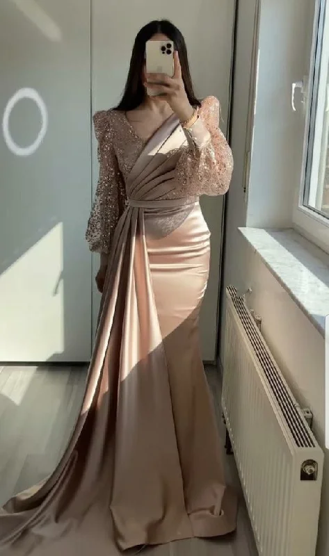 Formal Dress for Oscar NightsMermaid / Trumpet Evening Gown Vintage Dress Floor Length Long Sleeves V Neck Evening Dress Y4577